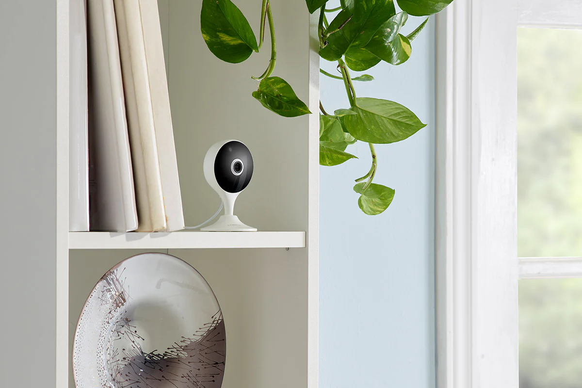 Lorex 2K Indoor Wi-Fi Security Camera - Image 8