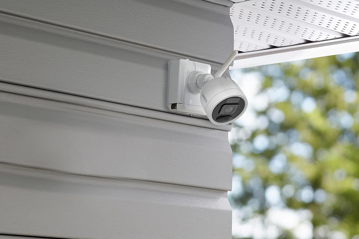 Lorex 2K Spotlight Outdoor Battery Security Camera (Add-On) - Image 7