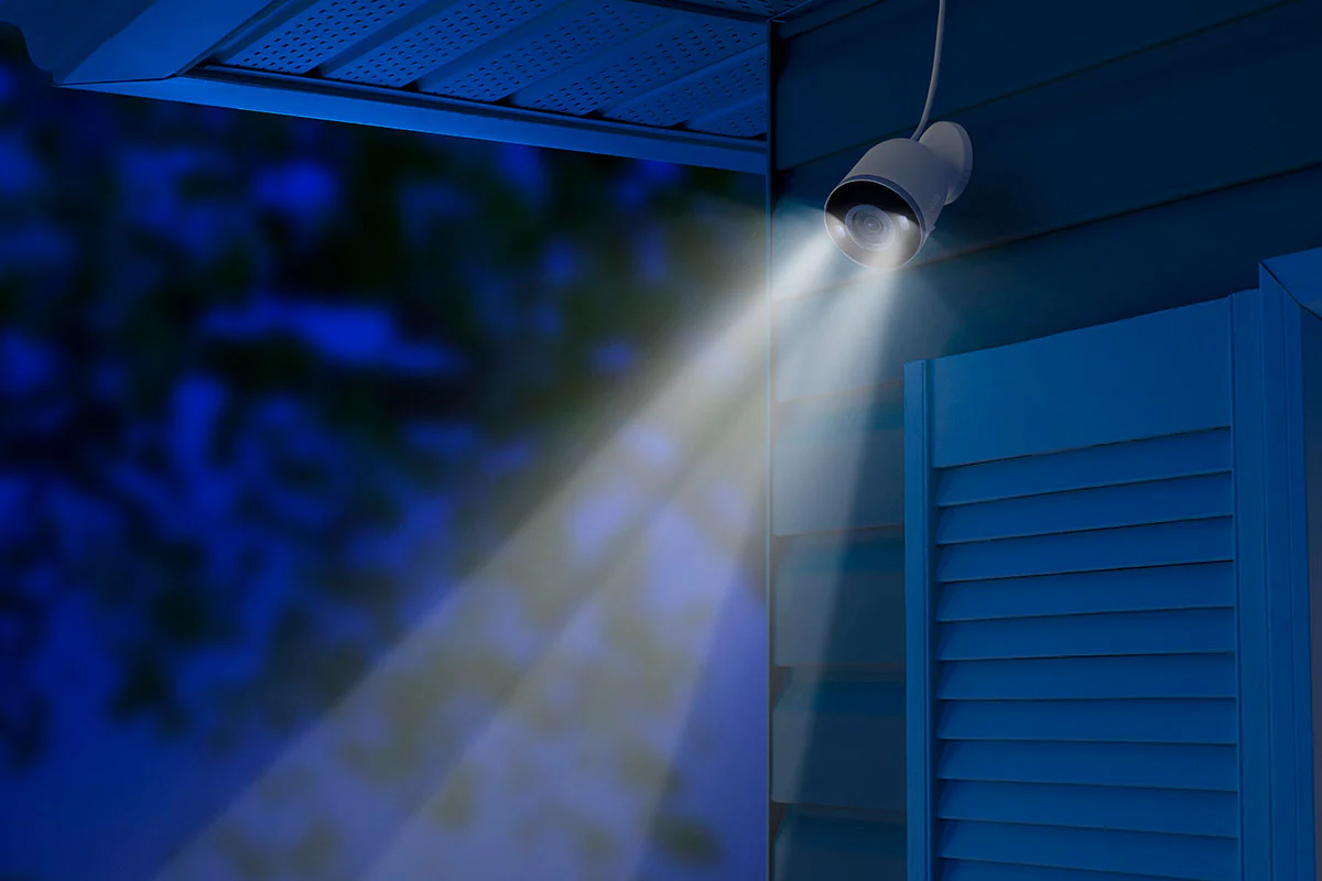 2K Spotlight Indoor/Outdoor Wi-Fi Security Camera - Image 5